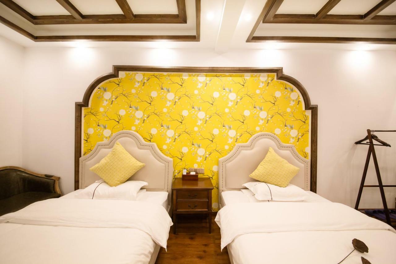 Fenghuang Slowly Time Inn Exterior foto
