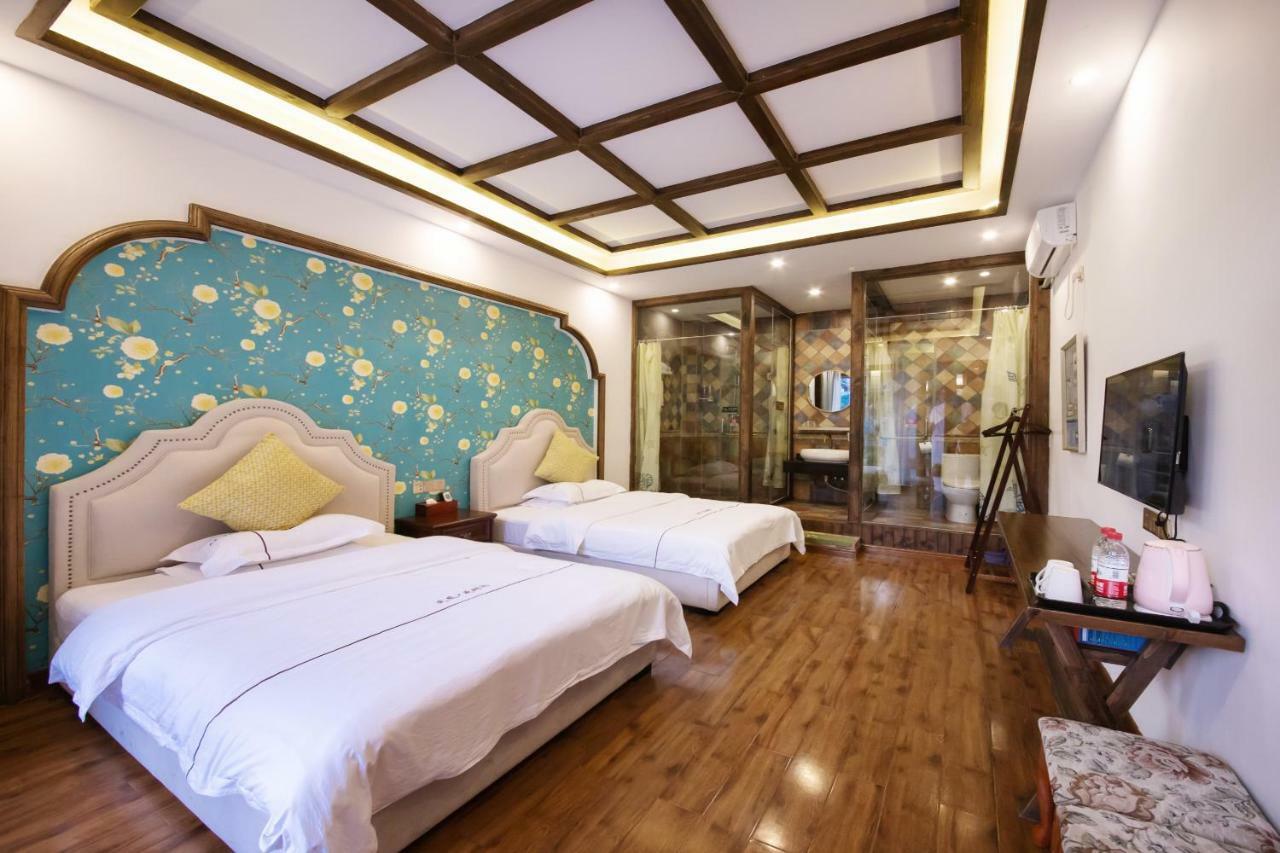 Fenghuang Slowly Time Inn Exterior foto