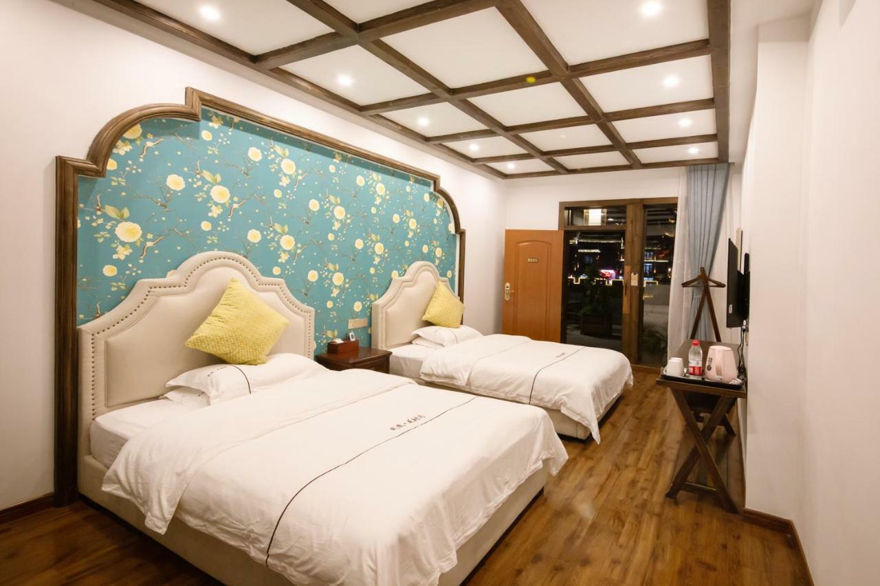 Fenghuang Slowly Time Inn Exterior foto